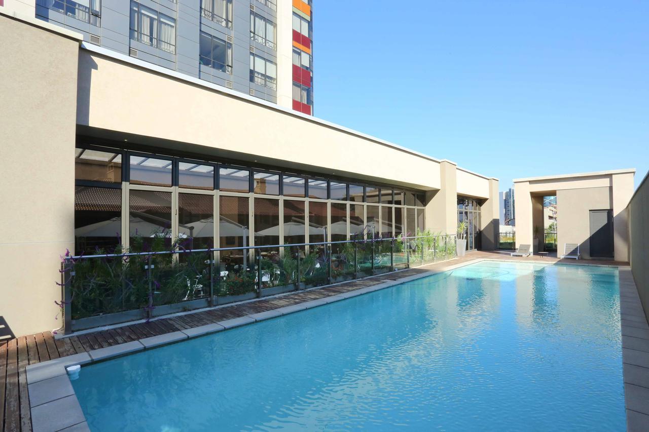 Sandton Skye Apartments Екстериор снимка